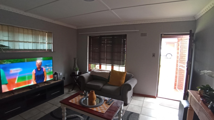 2 Bedroom Property for Sale in Vredenburg Western Cape